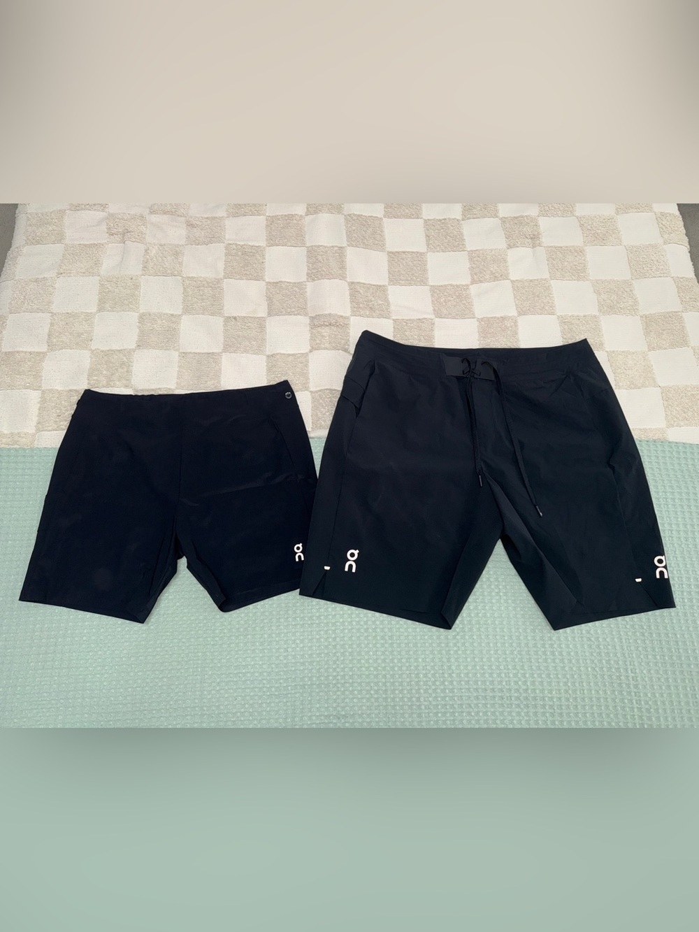 NWOT On Running Men's Performance Hybrid Shorts XXL